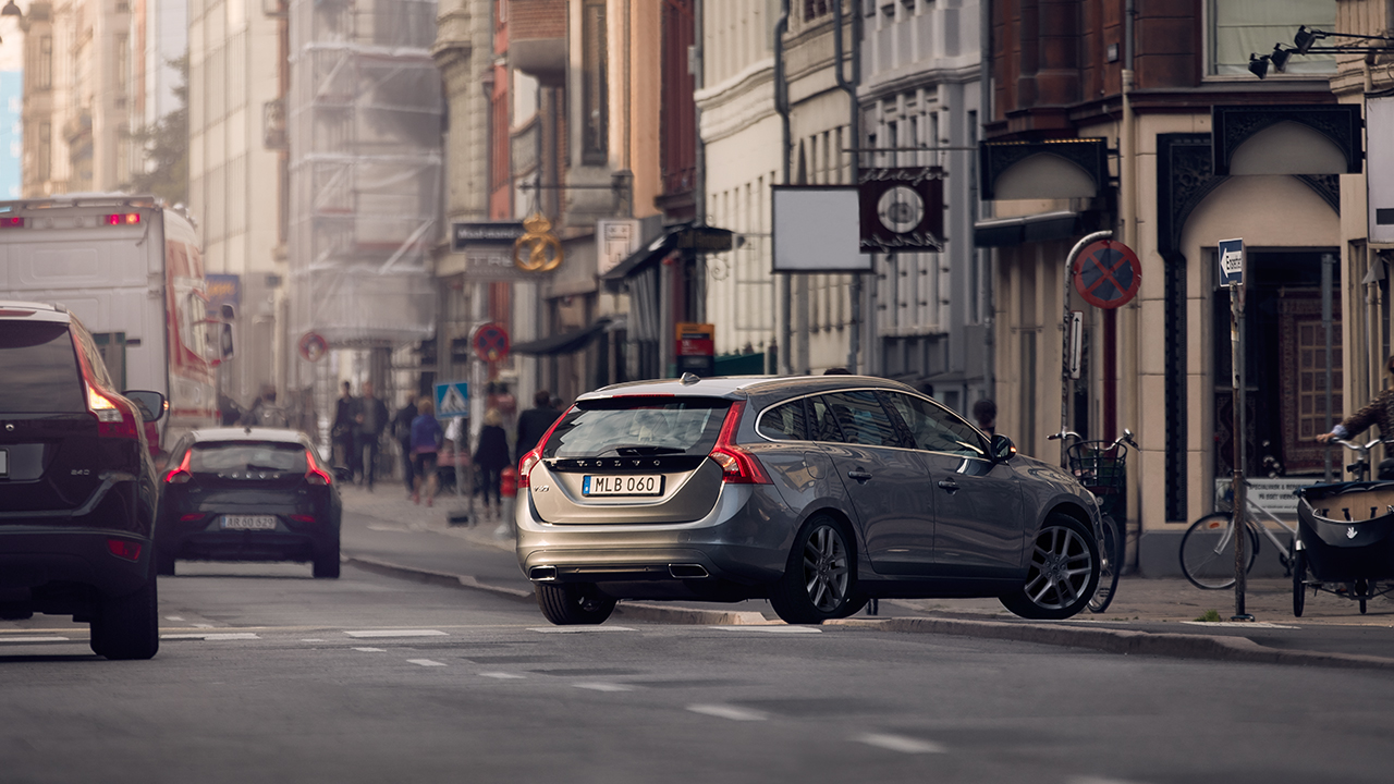 這邊有一批便宜的 Volvo,想買要快喔! v60_1 這邊有一批便宜的 Volvo,想買要快喔! v60_1