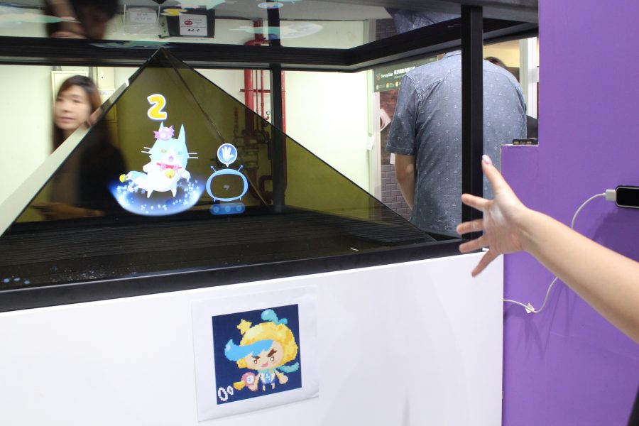XR EXPRESS TW:用 AR 做教育訓練、全息投影與吉祥物互動 IMG_0756-900x600 XR EXPRESS TW:用 AR 做教育訓練、全息投影與吉祥物互動 IMG_0756-900x600