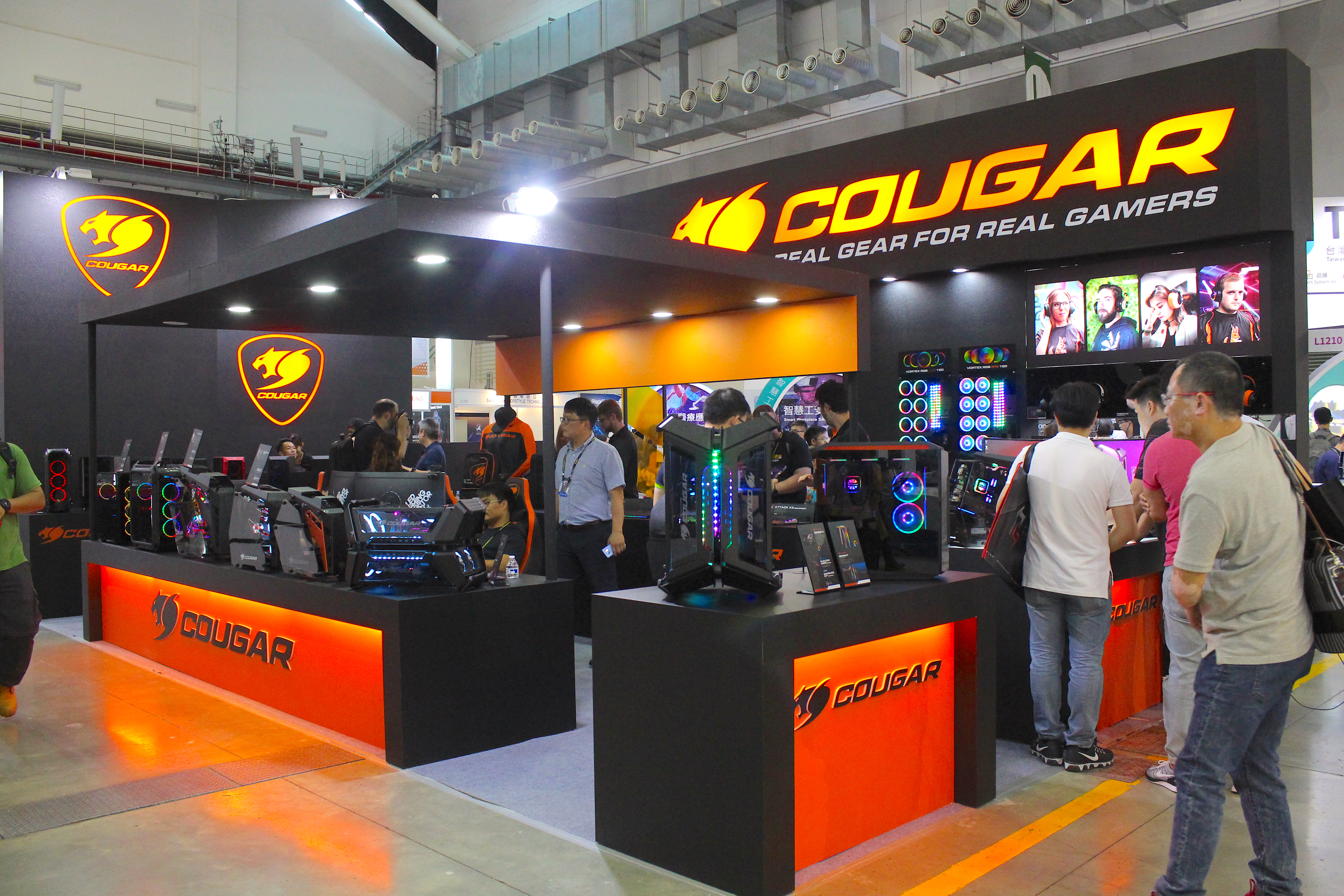 兼具工藝設計的德國 COUGAR 機械式極速銀軸電競鍵盤 IMG_0891 兼具工藝設計的德國 COUGAR 機械式極速銀軸電競鍵盤 IMG_0891