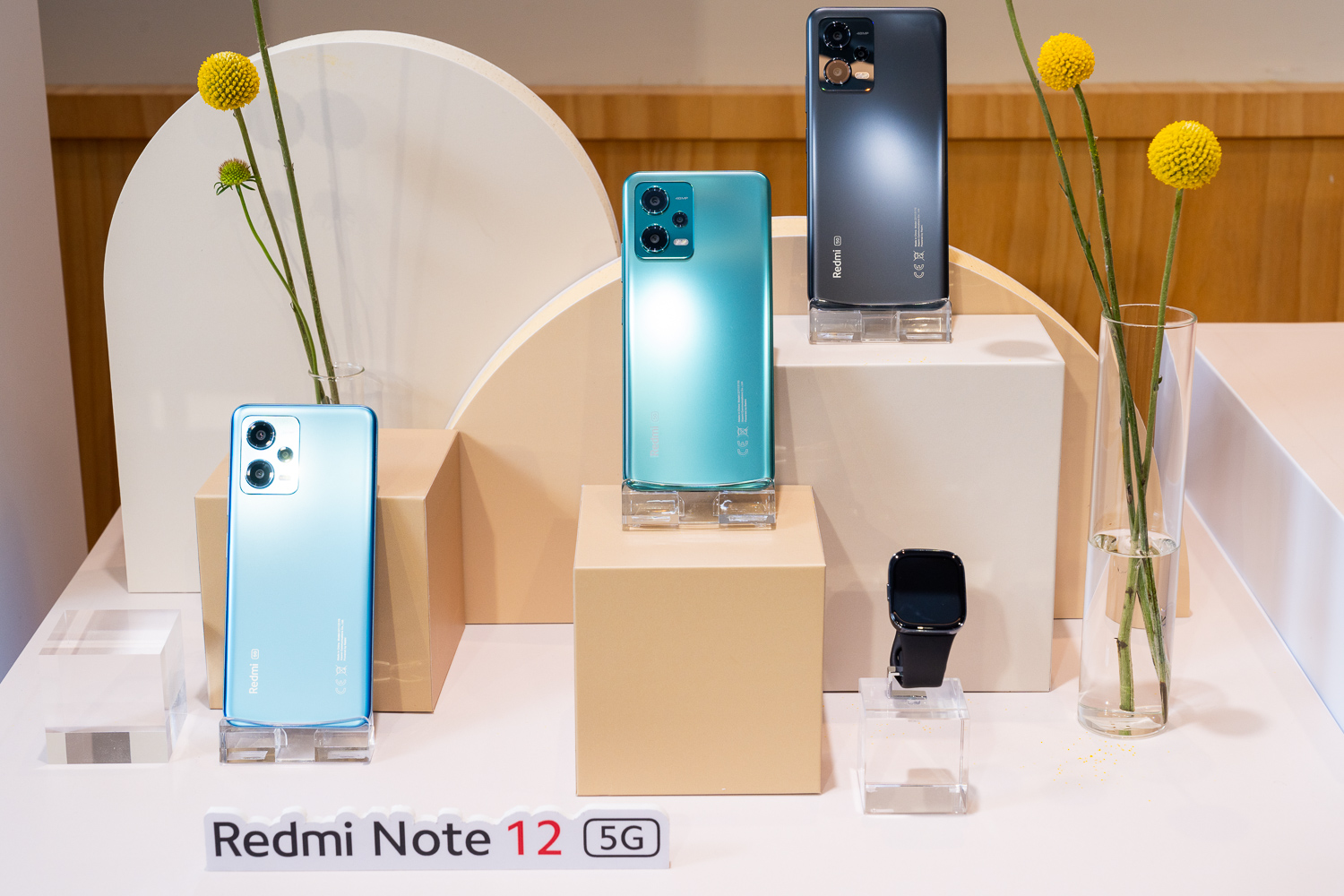 賣得比高階機好！小米再推 Redmi Note 12 Series 三款新機 Redmi-Note-12-5G的6.67吋螢幕除了提供120Hz螢幕更新率的超流暢體驗外，同時支持DCI-P3廣色域、閱讀模式、Netflix-HD等技術。