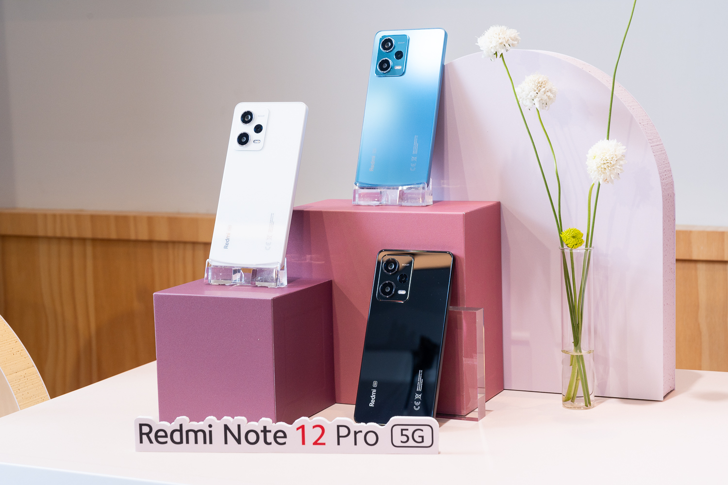 賣得比高階機好！小米再推 Redmi Note 12 Series 三款新機 Redmi-Note-12-Pro-5G採用高階智慧型手機專用的感光元件IMX766，讓更多日常拍照愛好者發揮IMX766驚人實力。