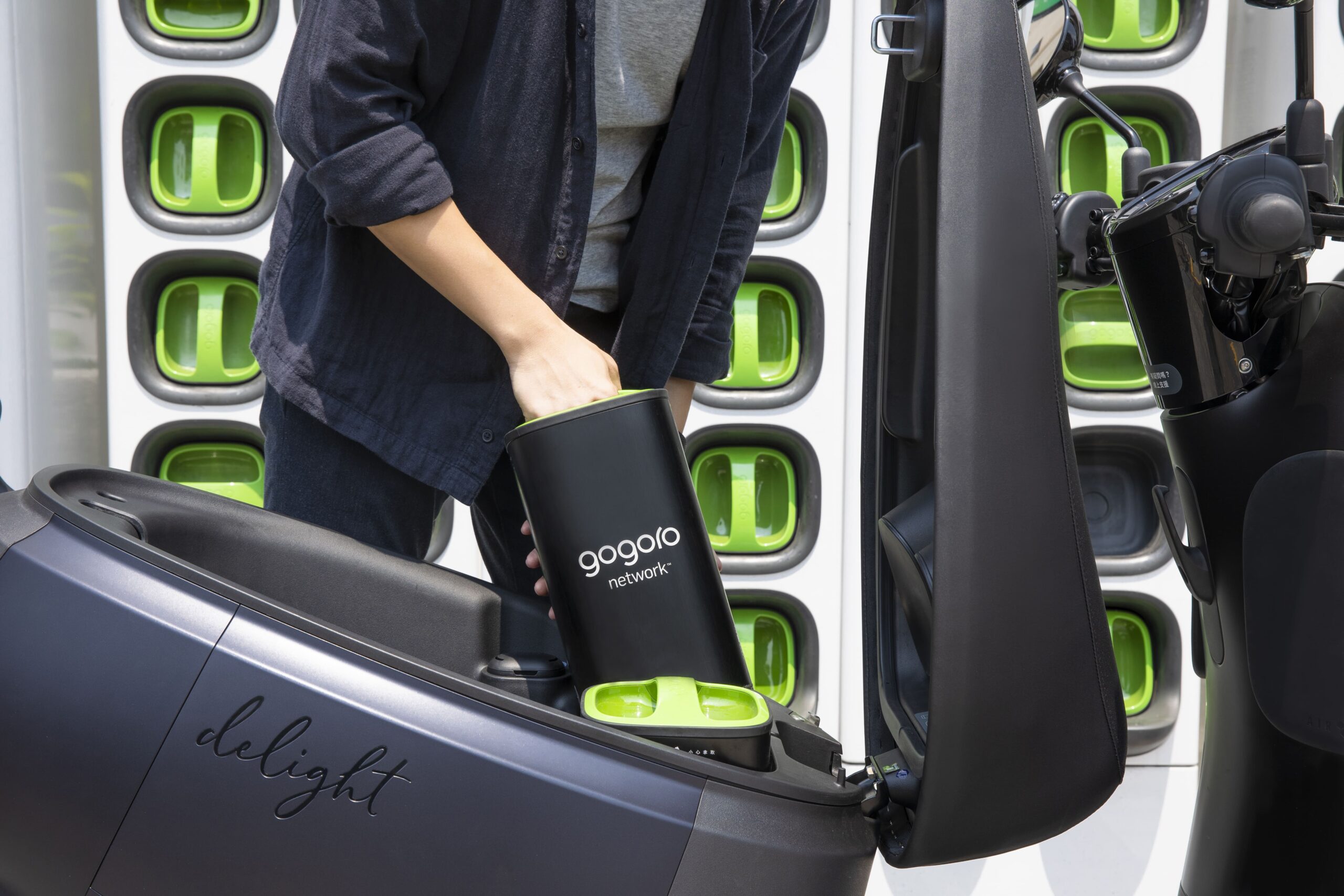 Gogoro 與 Uber Eats 跨界合作推動綠色外送，外送夥伴購車再享 94 折！ 圖1-scaled