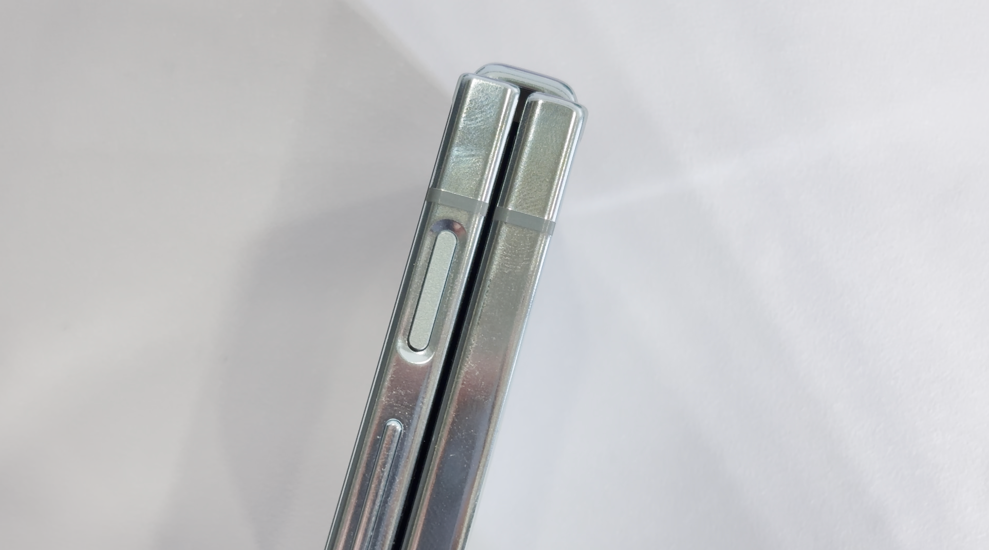 三星摺疊 Galaxy Z Fold5/Flip5 發表上市!螢幕變超大、各種小工具超方便! image-9 三星摺疊 Galaxy Z Fold5/Flip5 發表上市!螢幕變超大、各種小工具超方便! image-9