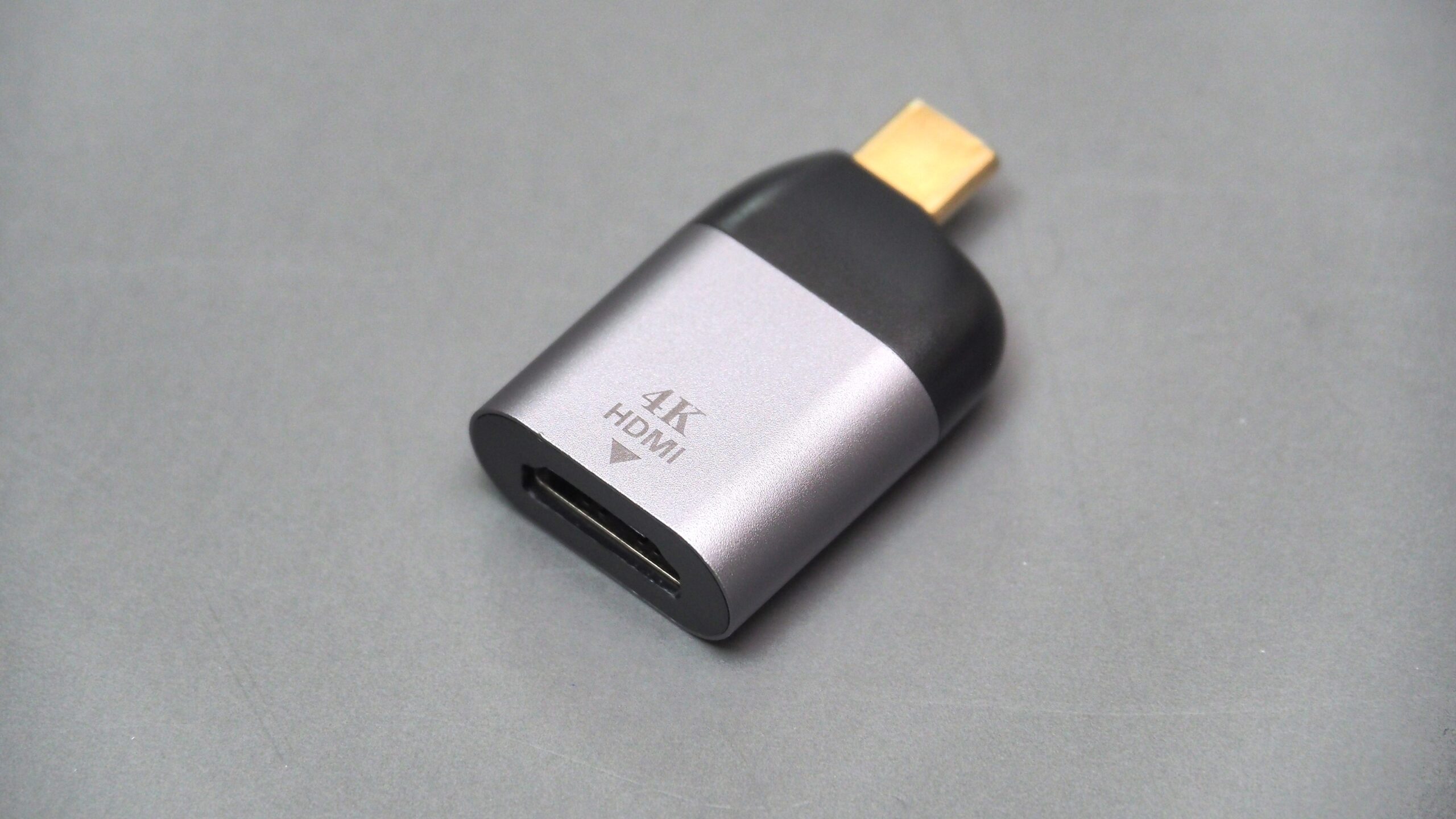 開會拉 HDMI 線超煩人？WTR-5500 HDMI 無線會議系統傳輸器，1 秒切換投影裝置，讓會議更流暢！ P1013243-scaled