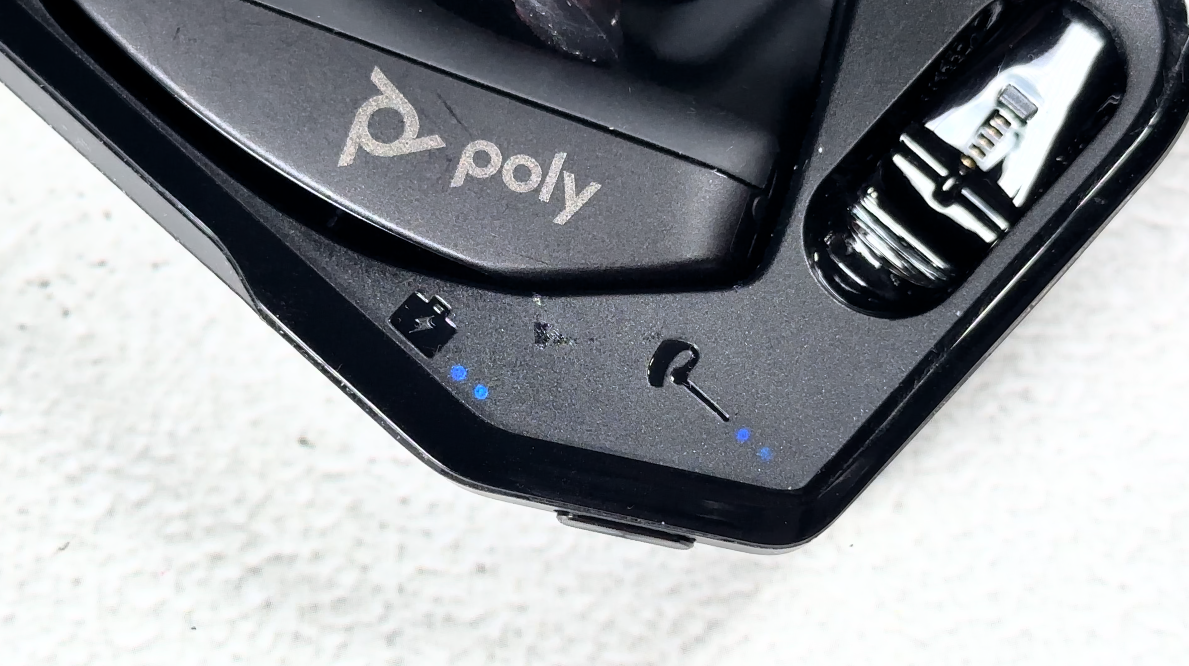 商務無線藍牙耳機怎麼挑?HP | Poly Voyager Free 60+ UC 超強降噪實測!專為商務人士打造 ft. Voyager 5200 UC image-13 商務無線藍牙耳機怎麼挑?HP | Poly Voyager Free 60+ UC 超強降噪實測!專為商務人士打造 ft. Voyager 5200 UC image-13