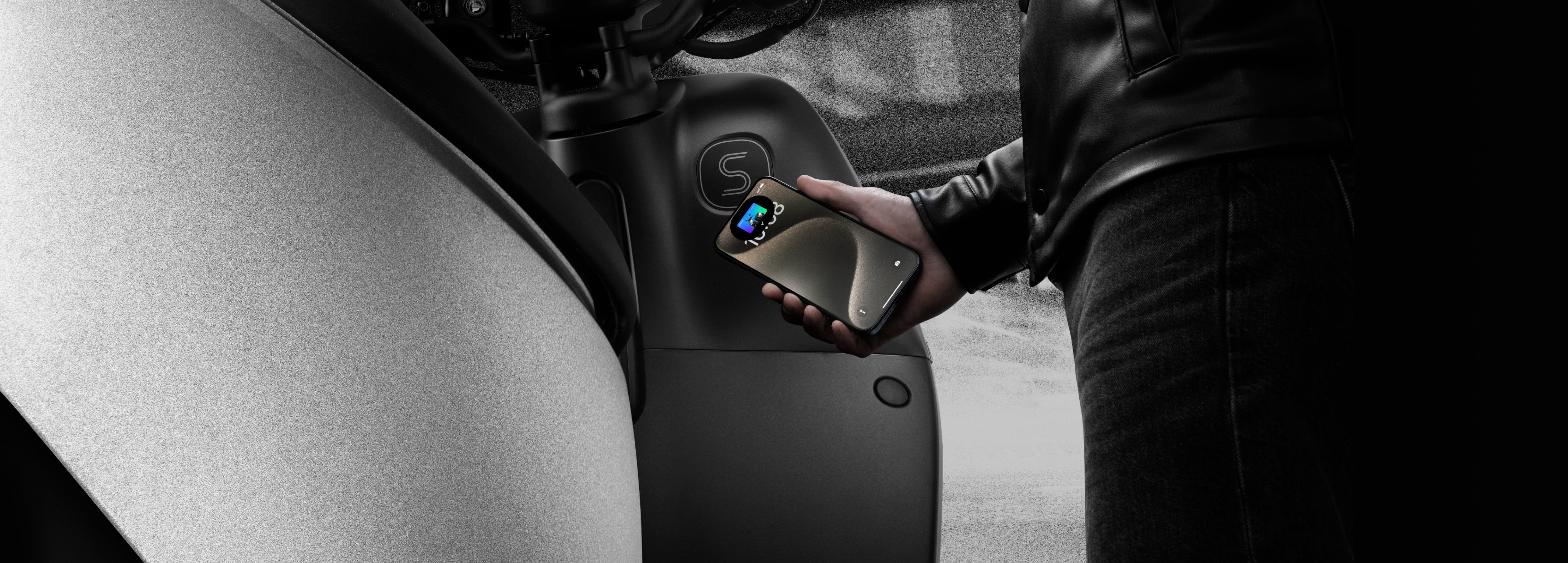 全球首發!Gogoro 推出「Apple 錢包機車鑰匙」,靠上手機就能發車!還能分享給朋友 image-5 全球首發!Gogoro 推出「Apple 錢包機車鑰匙」,靠上手機就能發車!還能分享給朋友 image-5
