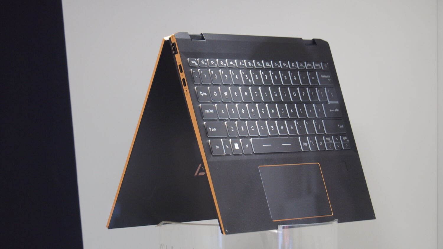 引領全球電競「微星20週年特展」回憶屬於微星的 ”那些年” PC133384-1500x844 引領全球電競「微星20週年特展」回憶屬於微星的 ”那些年” PC133384-1500x844