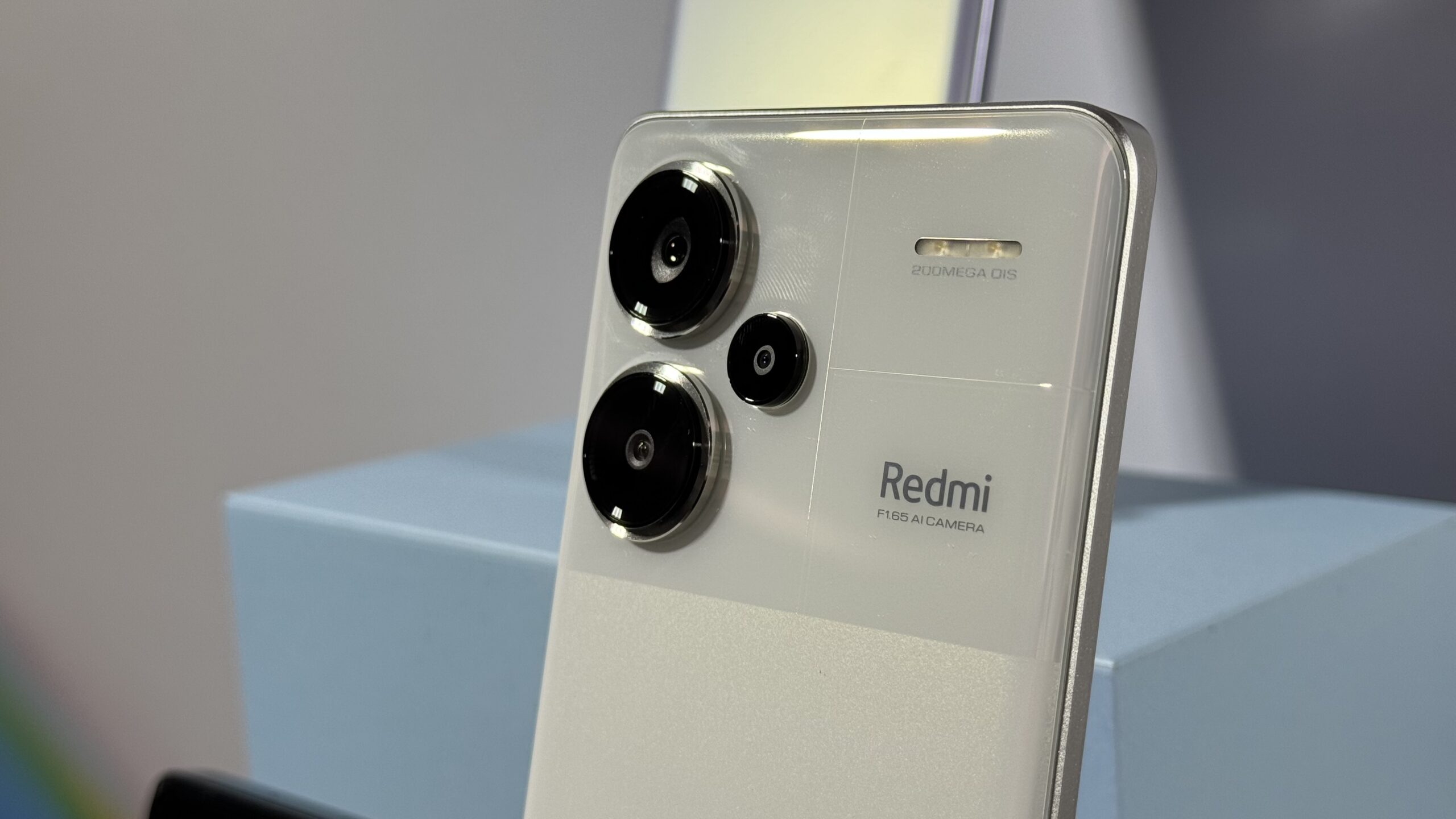 小米推出 Redmi Note 13 系列 4G/5G 手機,意圖篡位高階資格! IMG_1099-scaled 小米推出 Redmi Note 13 系列 4G/5G 手機,意圖篡位高階資格! IMG_1099-scaled