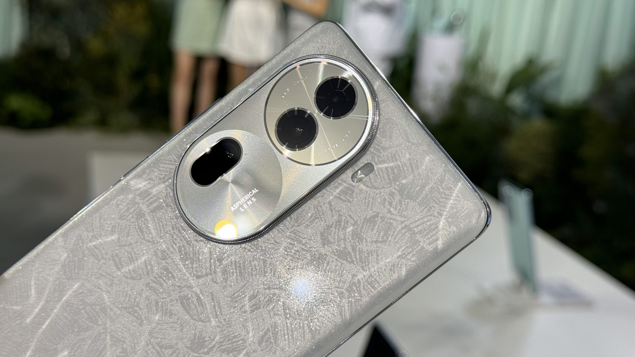 OPPO 推出新一代人像攝影神器 Reno11 系列!黃金焦段讓你麼拍都美 IMG_E0841-scaled OPPO 推出新一代人像攝影神器 Reno11 系列!黃金焦段讓你麼拍都美 IMG_E0841-scaled