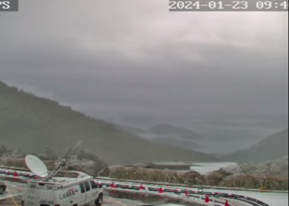 陽明山下雪了!全台降雪實況直播總整理 image-31 陽明山下雪了!全台降雪實況直播總整理 image-31