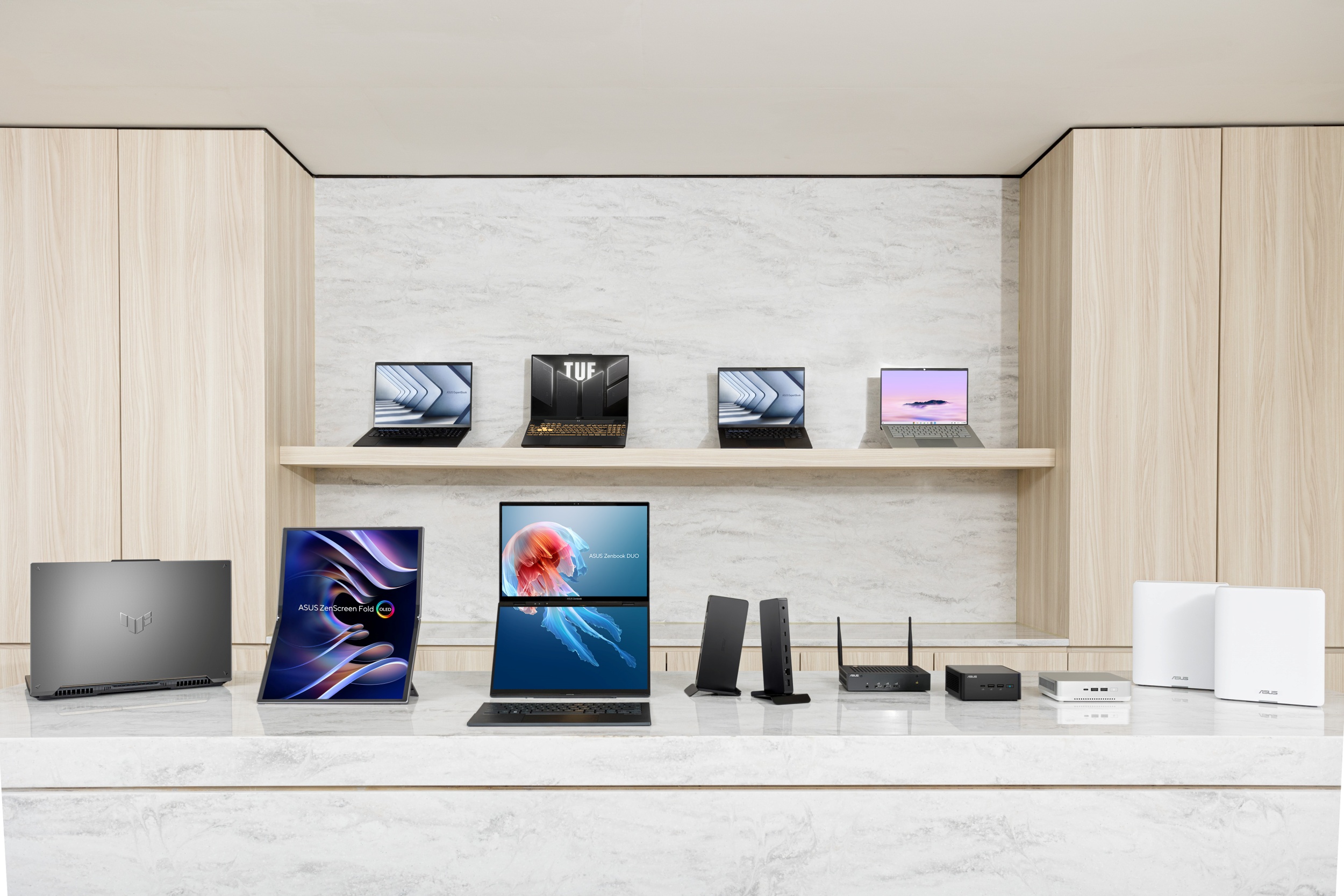 迎戰 AI 時代!華碩在 CES 火力展示,商用筆電、電競筆電、桌機、螢幕、WiFi 7 路由器全面到齊! 華碩CES-2024發表多樣化科技新品。 迎戰 AI 時代!華碩在 CES 火力展示,商用筆電、電競筆電、桌機、螢幕、WiFi 7 路由器全面到齊! 華碩CES-2024發表多樣化科技新品。