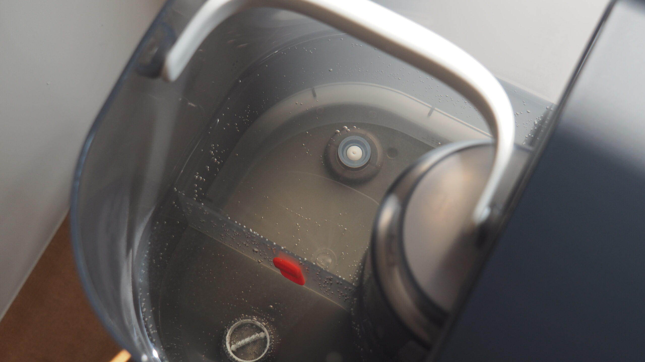 Honeywell 太空人RO 瞬熱淨飲水機評測,我用過最貼心、方便使用的 RO 淨水器! P4043801-scaled Honeywell 太空人RO 瞬熱淨飲水機評測,我用過最貼心、方便使用的 RO 淨水器! P4043801-scaled