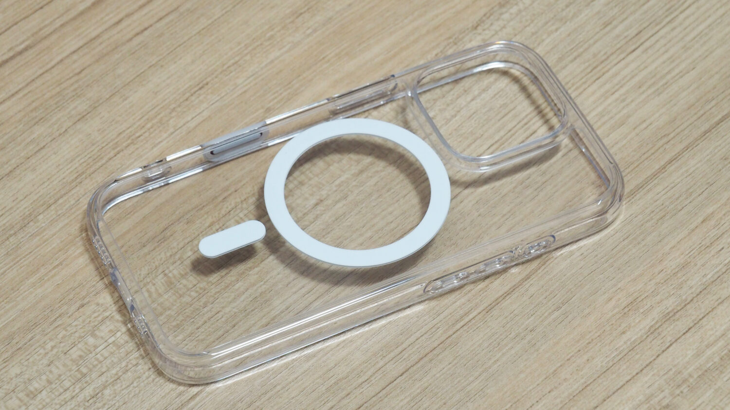 比原廠更聰明的選擇,MEGA KING iPhone 16 全系列快捷感測磁吸保護殼 PA014210-1500x844 比原廠更聰明的選擇,MEGA KING iPhone 16 全系列快捷感測磁吸保護殼 PA014210-1500x844