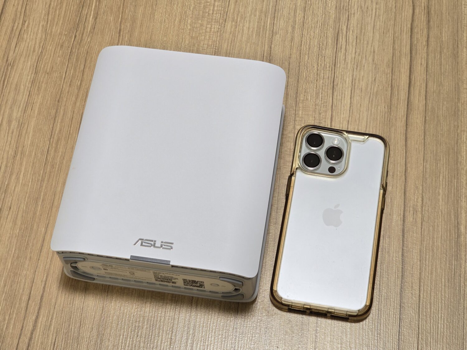 ASUS ZenWiFi BT8 評測：完整支援 WiFi 7 三個頻段，輕鬆覆蓋透天、大型多隔間空間 - 硬是要學