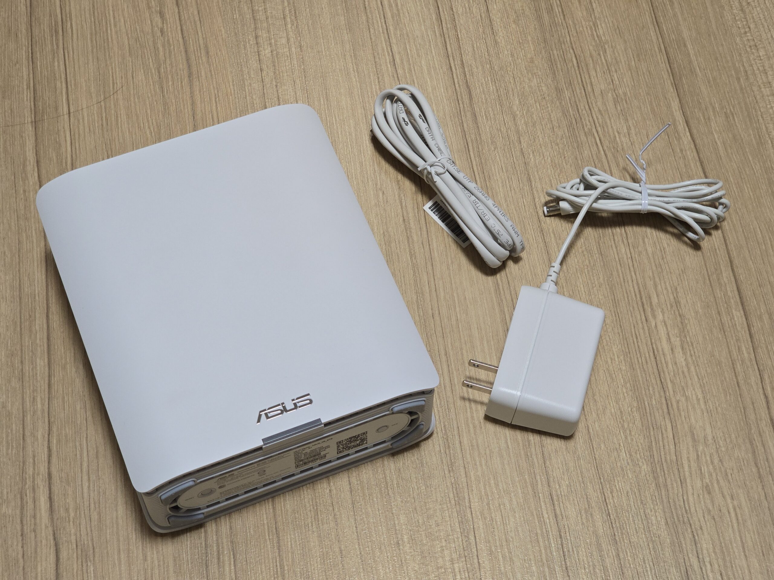 ASUS ZenWiFi BT8 評測:完整支援 WiFi 7 三個頻段,輕鬆覆蓋透天、大型多隔間空間 1000008783-scaled ASUS ZenWiFi BT8 評測:完整支援 WiFi 7 三個頻段,輕鬆覆蓋透天、大型多隔間空間 1000008783-scaled