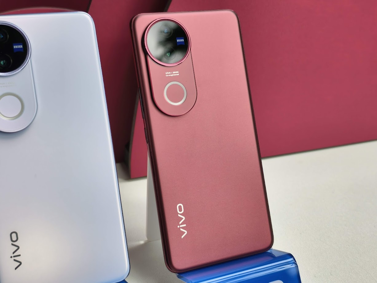 全新人像旗艦 vivo V50 上市!蔡司人像攝影 + AI 技術,中階旗艦也能拍出專業人像效果! image-36 全新人像旗艦 vivo V50 上市!蔡司人像攝影 + AI 技術,中階旗艦也能拍出專業人像效果! image-36