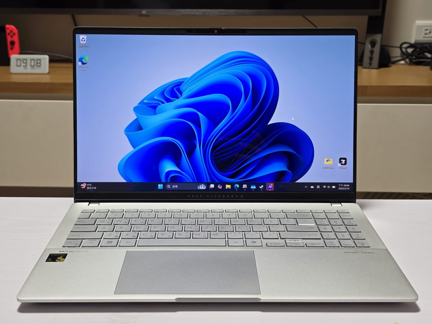 [評測] AI 筆電 VIVOBook S15 (S5507) 實測，順跑主流 AI 模型 vivobook-s15-0214_210405-1500x1125