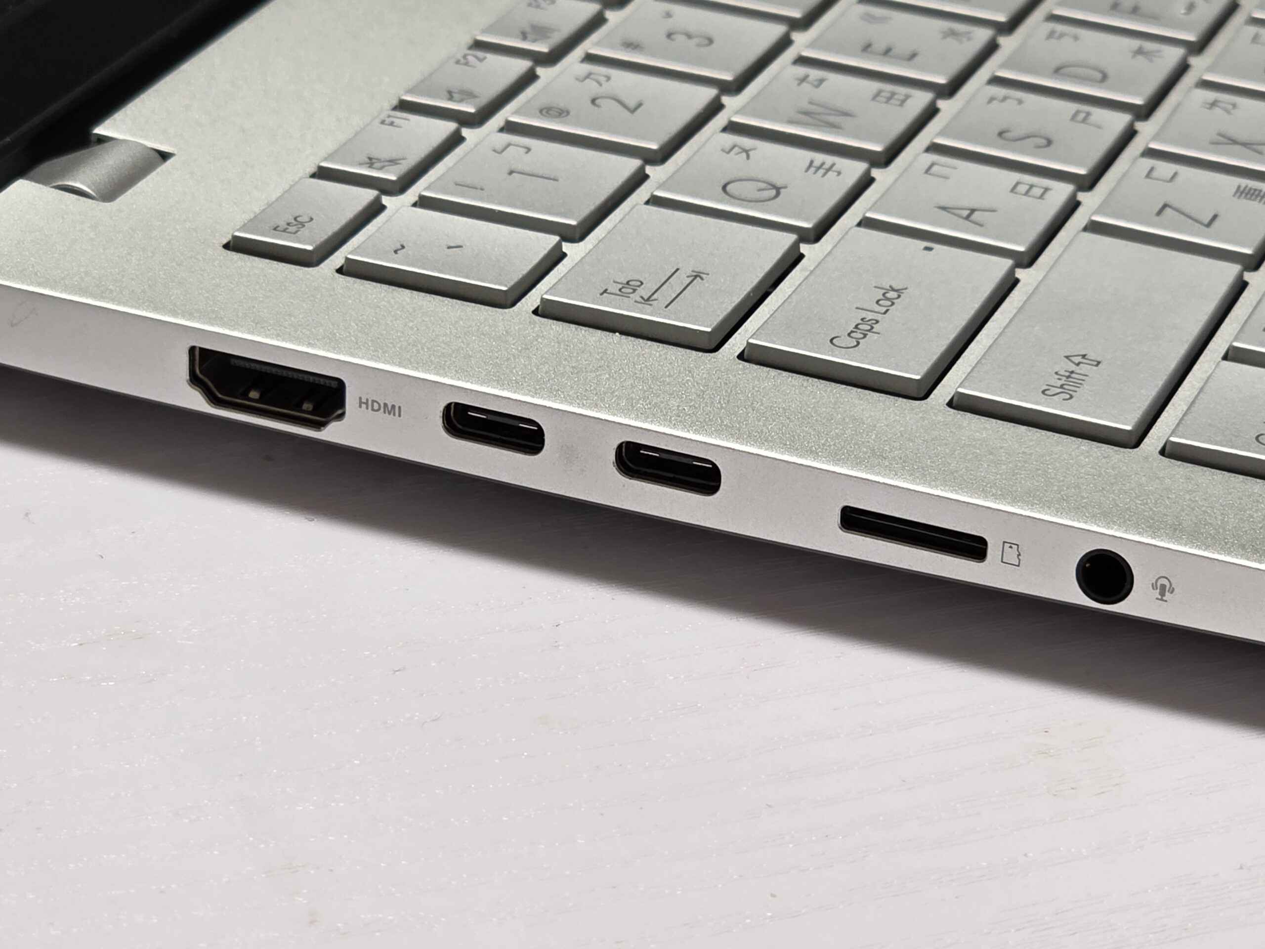 [評測] AI 筆電 VIVOBook S15 (S5507) 實測，順跑主流 AI 模型 vivobook-s15-0214_211050-scaled