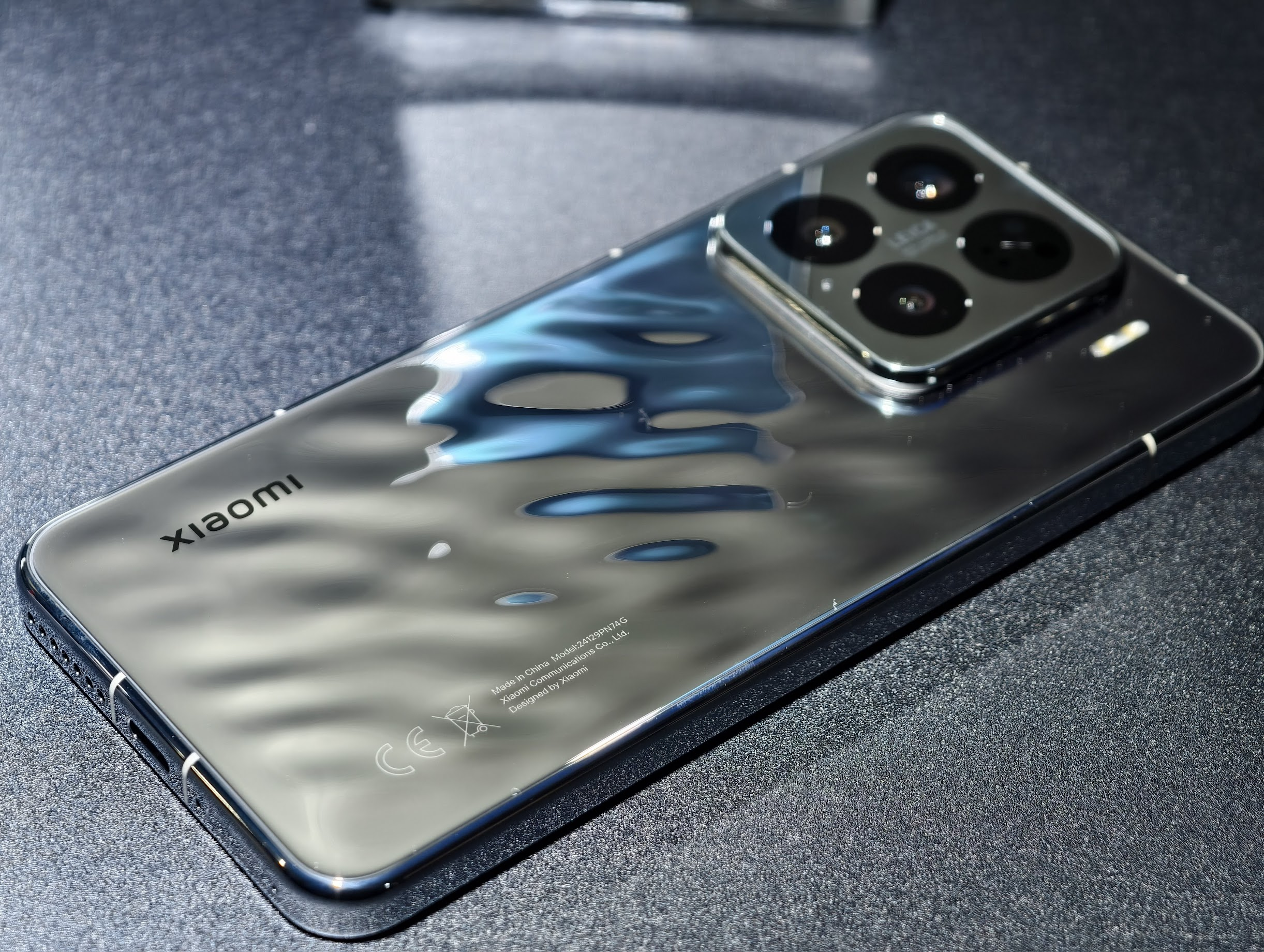 小米年度旗艦 Xiaomi 15 Series 登場!影像、智慧體驗全面升級 image-8 小米年度旗艦 Xiaomi 15 Series 登場!影像、智慧體驗全面升級 image-8