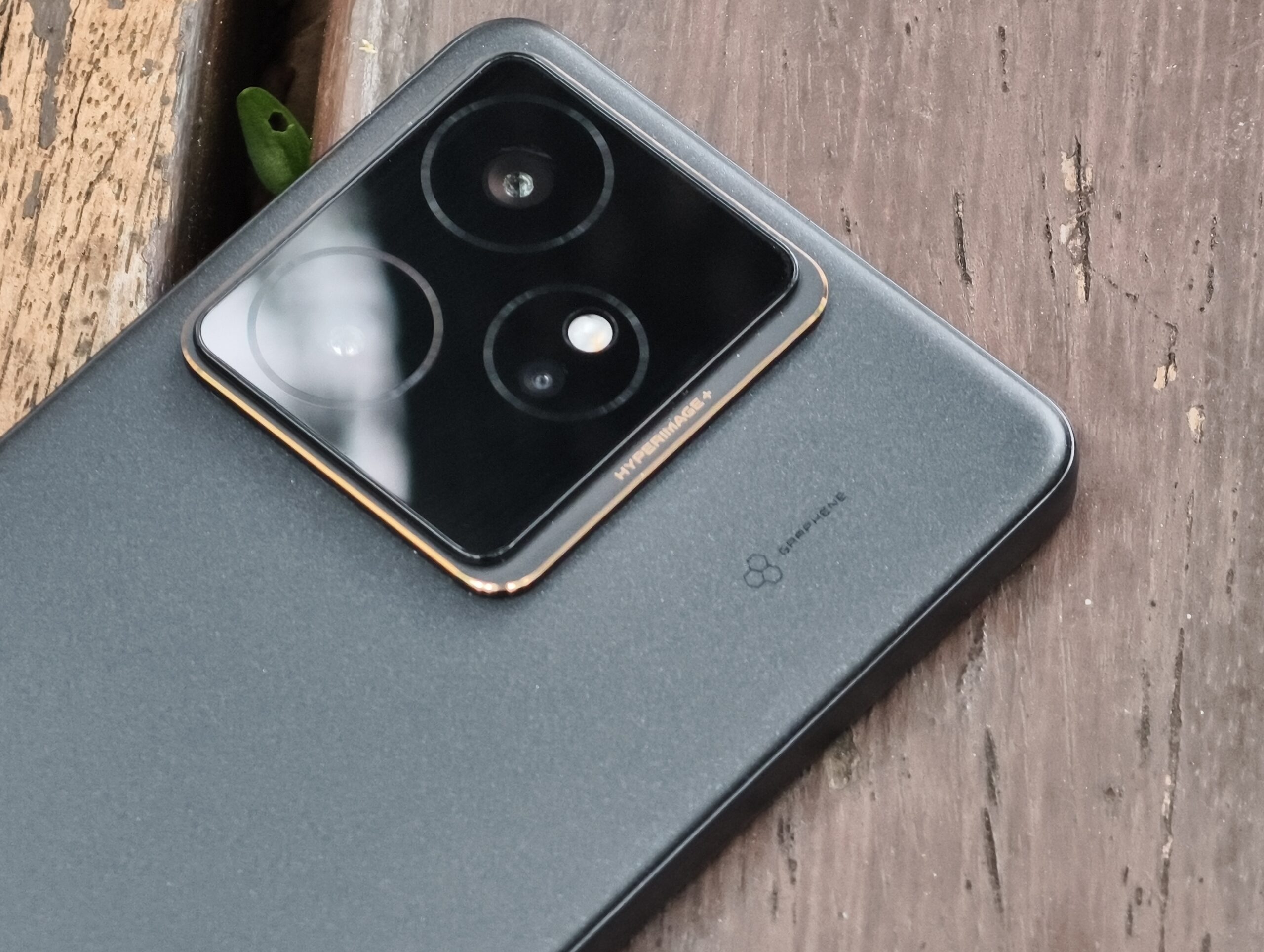 realme GT 7、GT 7T 雙機評測:平價旗艦,連續使用 24 小時超長續航 IMG_20250618_152800-1-scaled realme GT 7、GT 7T 雙機評測:平價旗艦,連續使用 24 小時超長續航 IMG_20250618_152800-1-scaled