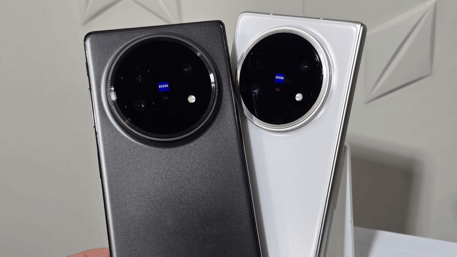 [摺疊大戰] vivo X Fold5、Samsung Galaxy Z Fold7 該選誰？細部規格、相機功能比較 image-16-1500x845