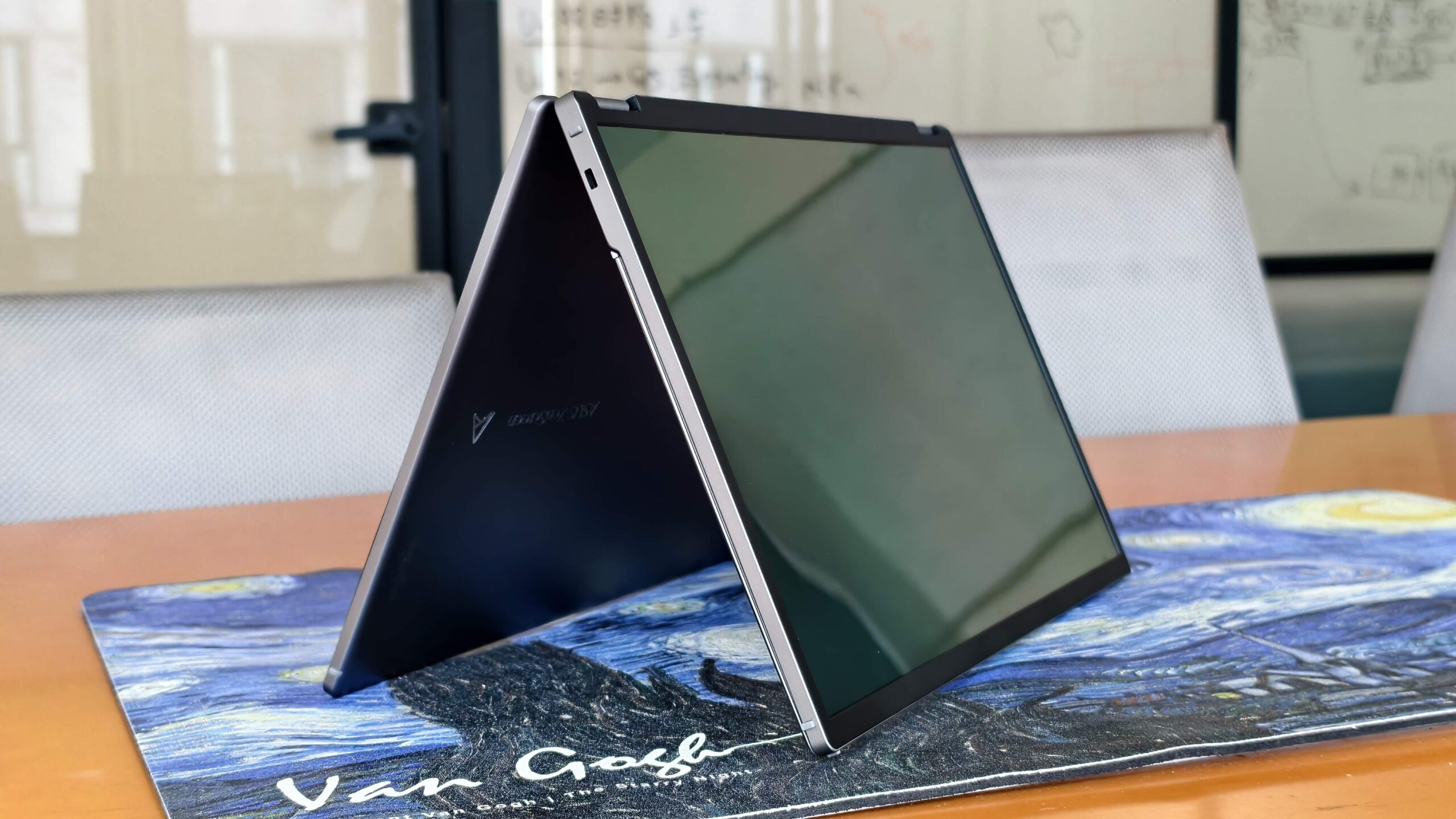 只有1公斤!雙螢幕隨身帶著跑!ASUS ZenScreen Duo OLED (MQ149CD) 評測 IMG_20250822_160644-scaled 只有1公斤!雙螢幕隨身帶著跑!ASUS ZenScreen Duo OLED (MQ149CD) 評測 IMG_20250822_160644-scaled