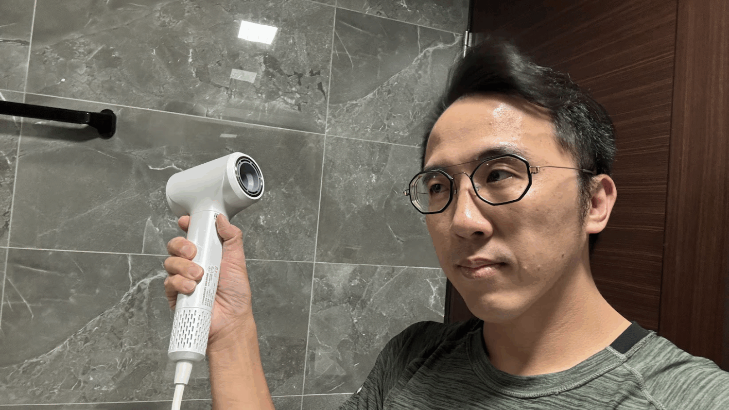 CP 值超高！男生用也很有感的 arlink STORM i 負離子 溫控高速吹風機 image-33-1500x844
