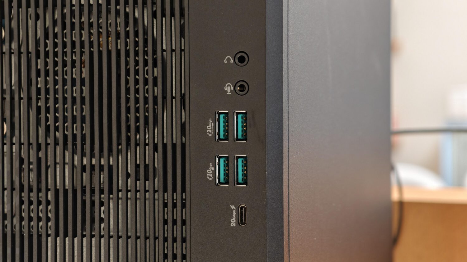 華碩第一款商用 AI PC ExpertCenter D900 Mini Tower (D900MF) 評測 IMG_20250831_133243-1500x844 華碩第一款商用 AI PC ExpertCenter D900 Mini Tower (D900MF) 評測 IMG_20250831_133243-1500x844