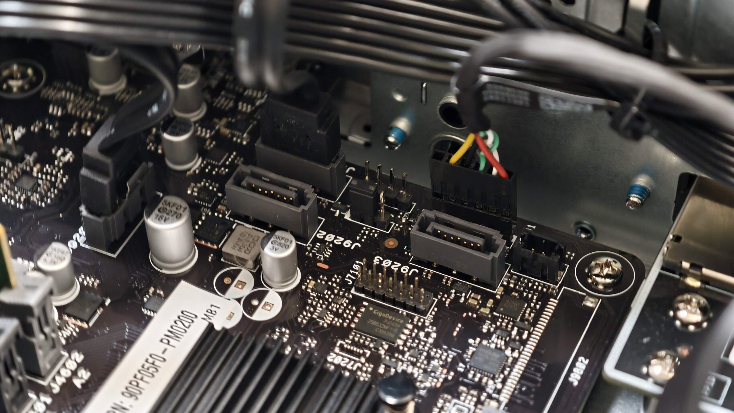 華碩第一款商用 AI PC ExpertCenter D900 Mini Tower (D900MF) 評測 IMG_20250831_140917-scaled 華碩第一款商用 AI PC ExpertCenter D900 Mini Tower (D900MF) 評測 IMG_20250831_140917-scaled
