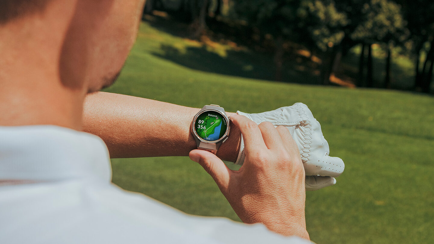 HUAWEI 智慧手錶 WATCH GT 6 Pro、WATCH GT 6 來囉！CP 值堪稱市面最高！ 【HUAWEI發稿照】-HUAWEI-WATCH-GT-6-Pro戶外進階運動，搭載高爾夫球場地圖功能，伴你自在揮桿_1-1-edited