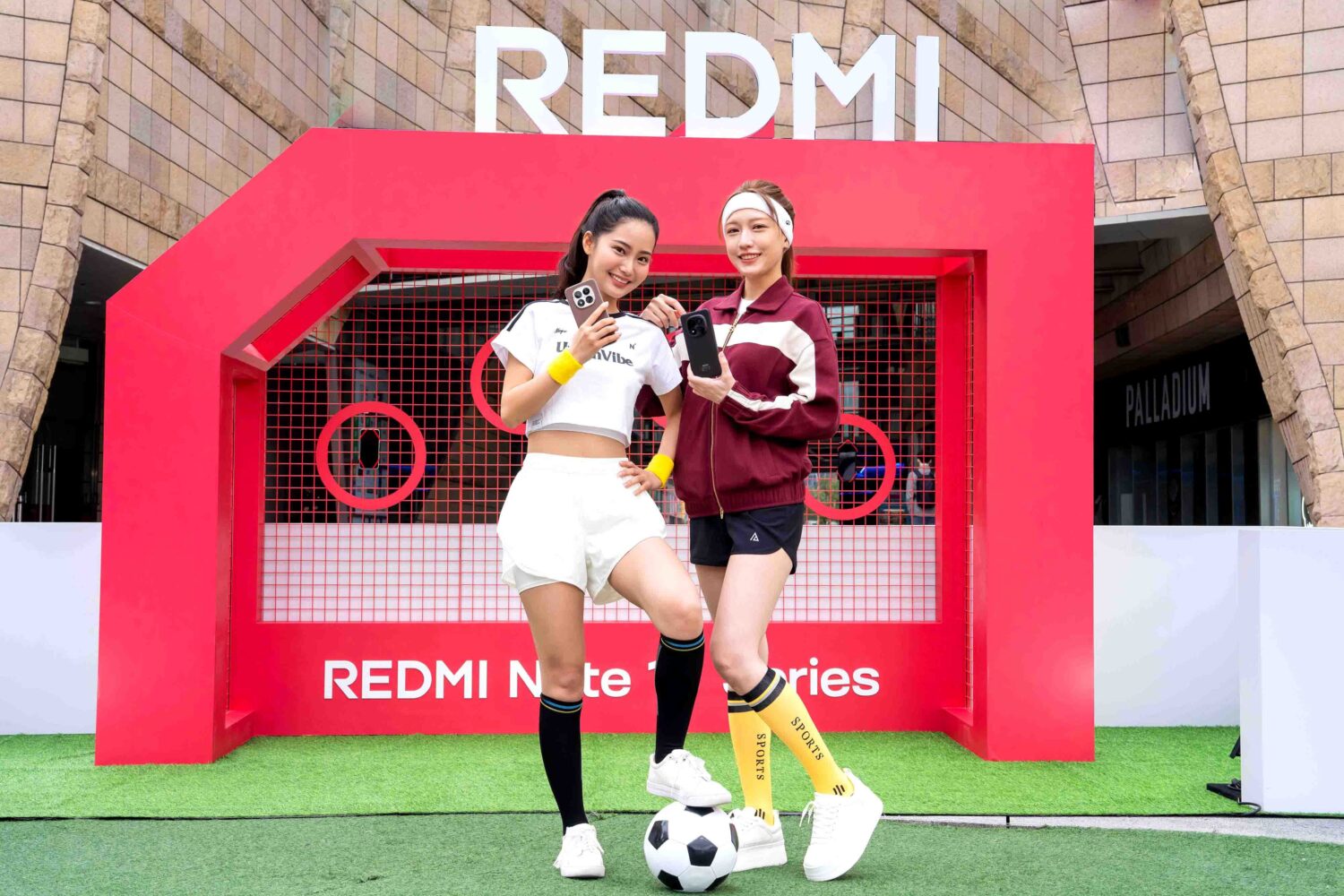 耐摔、防水、大電量，REDMI Note 15 系列小金剛全面進化！ image-9-8-1500x1000
